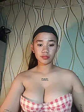 Stripchat Live Sex Cam of morena_joy69