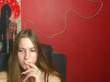 Stripchat Best live sex cam show of Holly_Mooon_