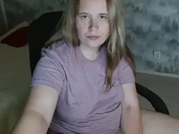 Stripchat Live Sex Cam of AdelinaLawson