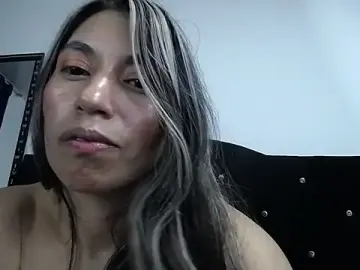 Stripchat Nude Webcam of sweet_skylove_