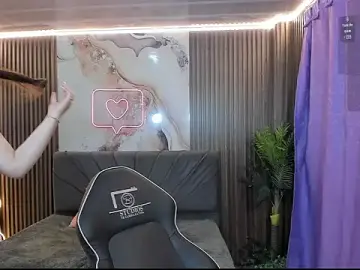 Stripchat Live Porn of Krysstal_tay1