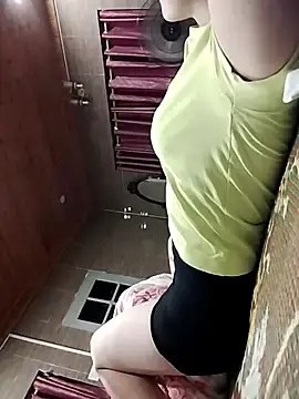 Stripchat Live Sex Cam of Miya_loveyou
