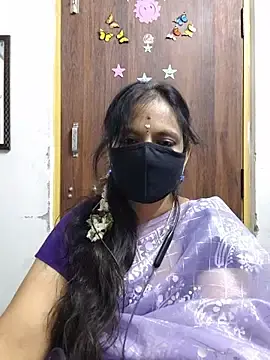 Stripchat Sex Chat of Tamil_white_beauty