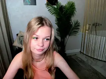 Stripchat Best Webcam of MidnighteAura