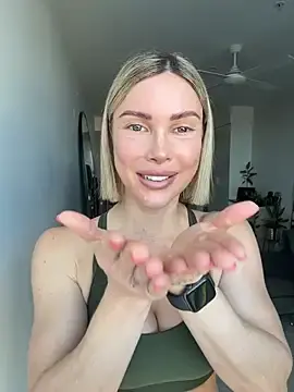 Stripchat Best live sex cam show of raeparks