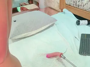 Stripchat Live Sex Cam of emily_dempsey