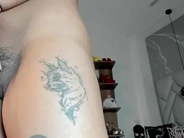 Stripchat Free Porn Cam of MirandaHaguen