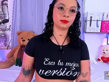 Stripchat Sex Cam of Mari_Sweett