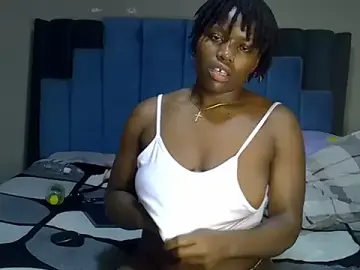 Stripchat Sex Cam of melanin_moon