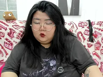 Stripchat Nude Webcam of Nadine_asian