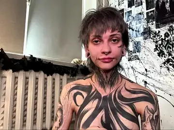 Stripchat Watch Live Sex Cams of KizzieSherbert