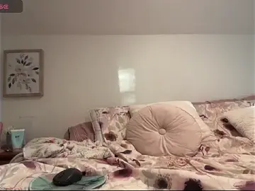 Stripchat Watch Live Sex Cams of sarahinparadise
