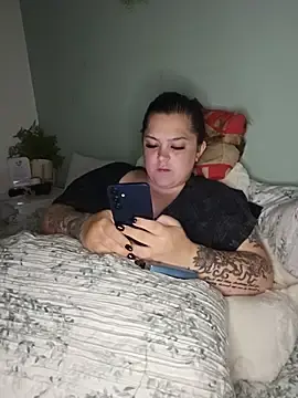 Stripchat Live Sex Cam of Saucy-Serenity