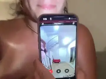 Stripchat Adult Video Chat of yummymommie7