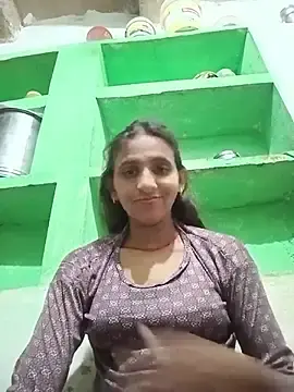 Stripchat Adult Webcams of Baby__Shreya