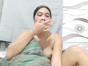 Stripchat Live Sex Cam of Ursexyasianskinny