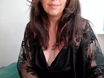 Stripchat Sex Chat of Ella_Next_Door