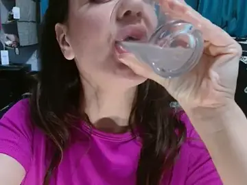 Stripchat Live Sex Cam of squirt_show