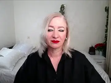 Stripchat Sex Cam of hunters_woman