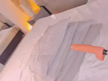 Stripchat Live Porn of _CurlyGirl_