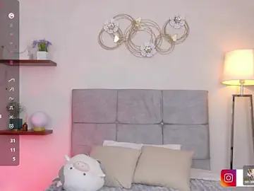 Stripchat Free Live Porn of Ary_lovely18