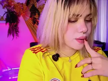 Stripchat Live Sex of albaismynameX