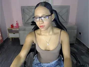 Stripchat Adult Webcams of LauraKail_ch