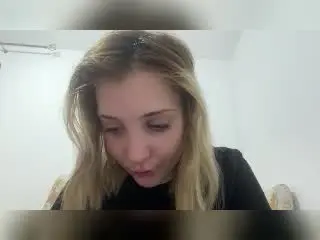 Xlovecam Nude Webcam of SashaSmithe