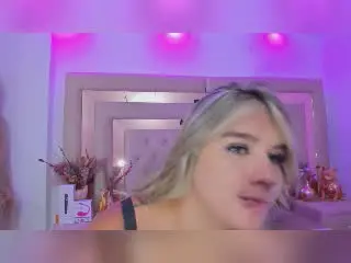 Xlovecam Live Sex of SashaPolet