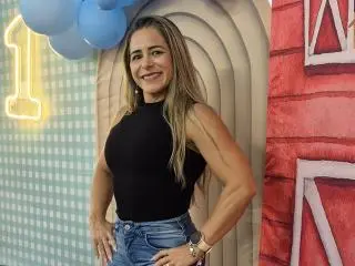 Xlovecam Free Porn Cam of CarollineBer