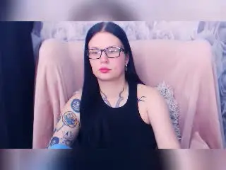 Xlovecam Live Porn of TattooDolly