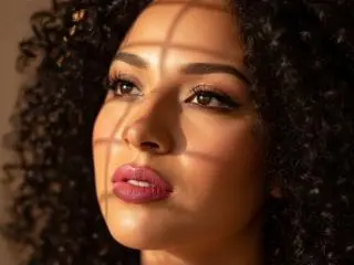 Xlovecam Free Live Porn of CarlaMuille