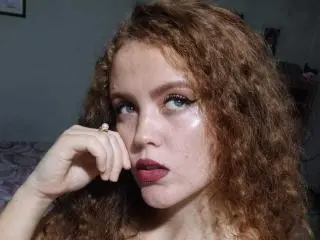 Xlovecam Free Live Porn of MiaSweetty69