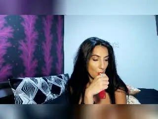 Xlovecam Sex Cam of BrunetteBabe69