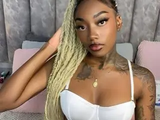 Xlovecam Live Sex of MilanCartier