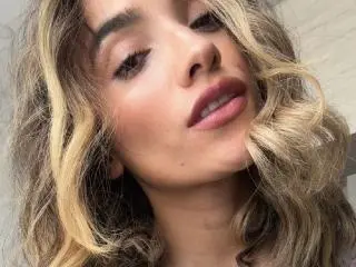Xlovecam Free Porn Cam of AdharaCooperr