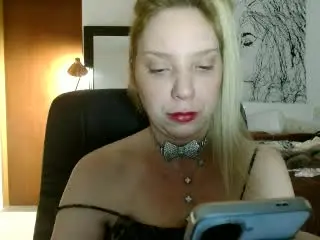 Xlovecam Nude Webcam of CharlotieRosse